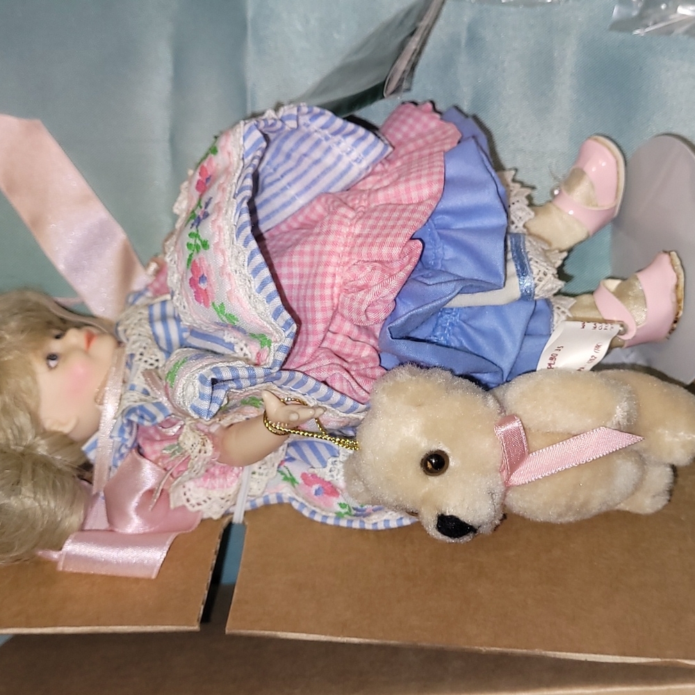Little miss international originals- marrett Doll new with box - Picture 6 of 6